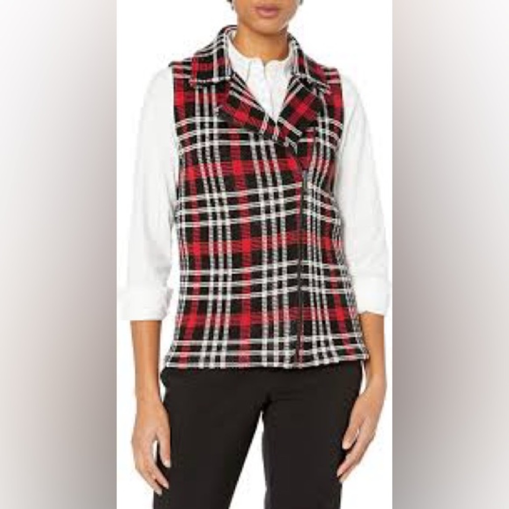 CHAPS PLAID RED BLACK AND WHITE vest size PL NEW WITH TAG